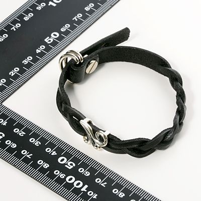 レザーブレスレット