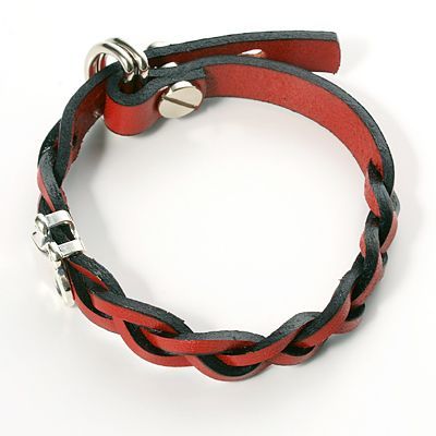 レザーブレスレット