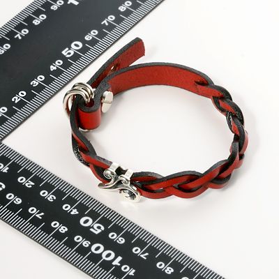 レザーブレスレット