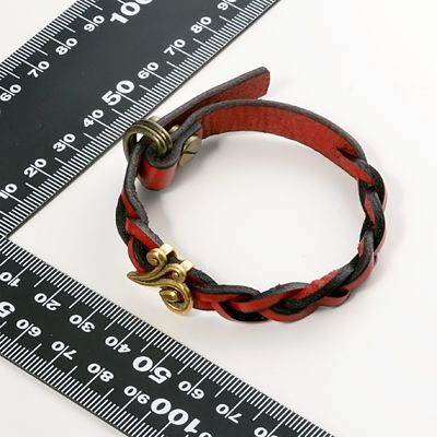 レザーブレスレット