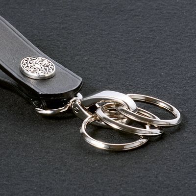 レザーキーホルダー