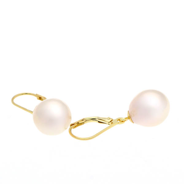 淡水パールピアス