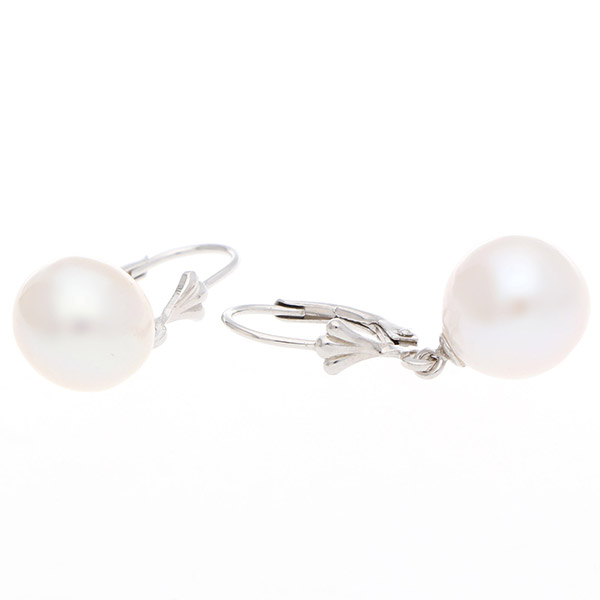 淡水パールピアス