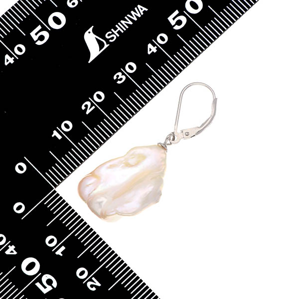 淡水パールピアス