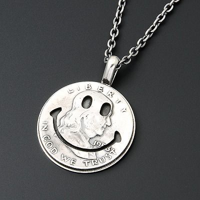 シルバーネックレス