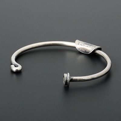 シルバーバングル