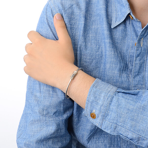 シルバーバングル