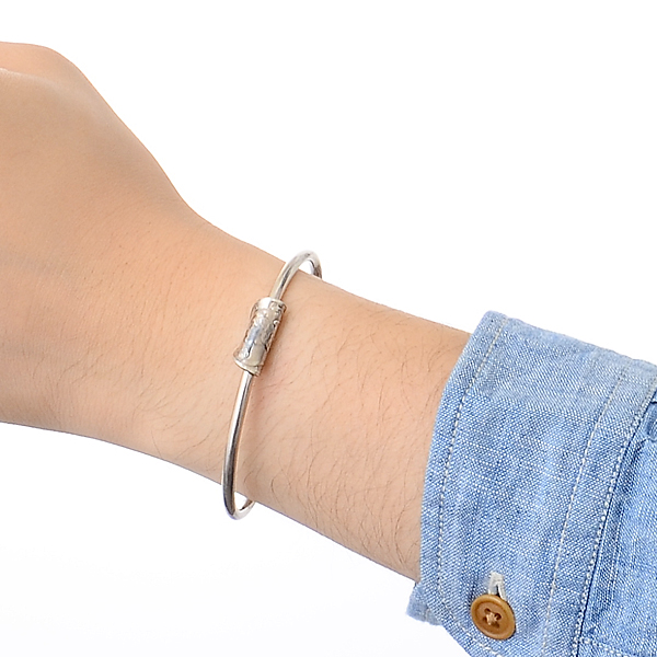 シルバーバングル