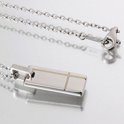 ステンレスペアネックレス