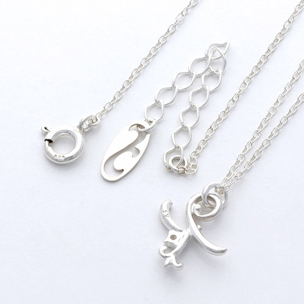 シルバーネックレス