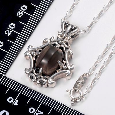 シルバーネックレス