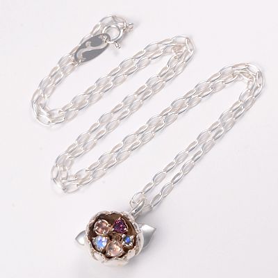 シルバーネックレス