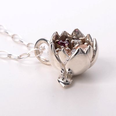 シルバーネックレス