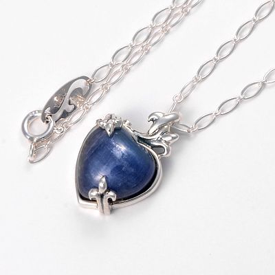 シルバーネックレス