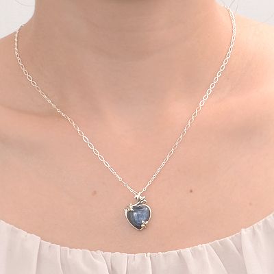 シルバーネックレス