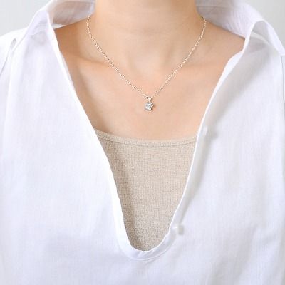 シルバーネックレス