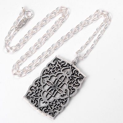 シルバーネックレス