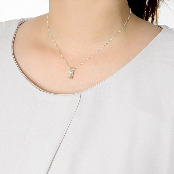 シルバーネックレス