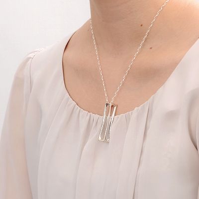 シルバーネックレス