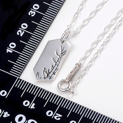 シルバーネックレス