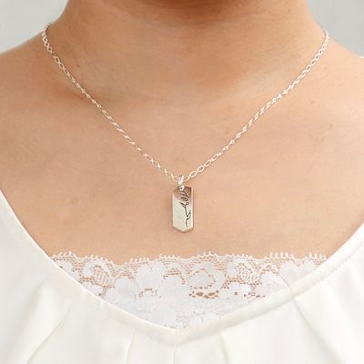 シルバーネックレス