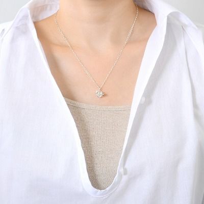 シルバーネックレス