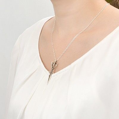 シルバーネックレス