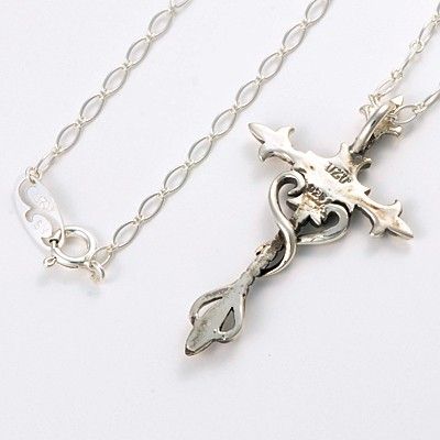 シルバーネックレス