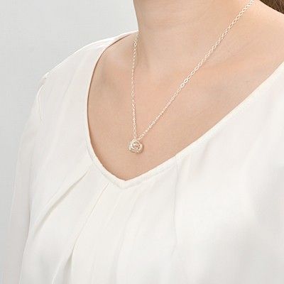 シルバーネックレス