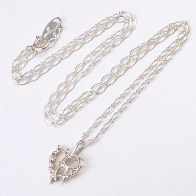 シルバーネックレス