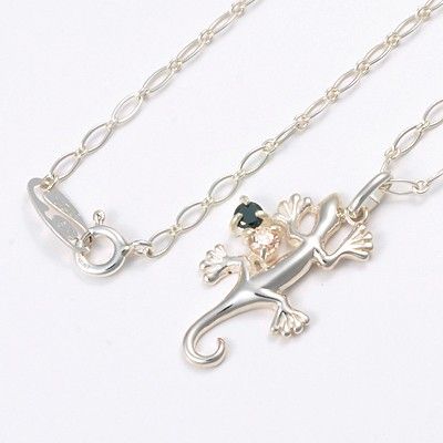 シルバーネックレス