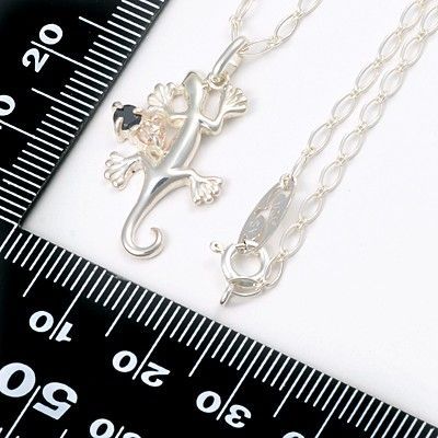 シルバーネックレス