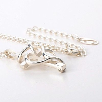 シルバーネックレス