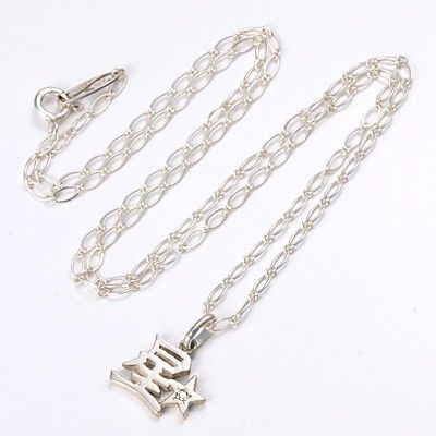 シルバーネックレス