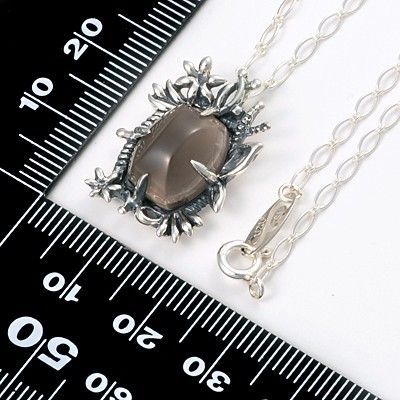 シルバーネックレス