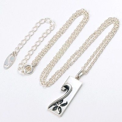 シルバーネックレス