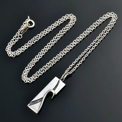 シルバーネックレス