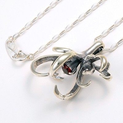 シルバーネックレス