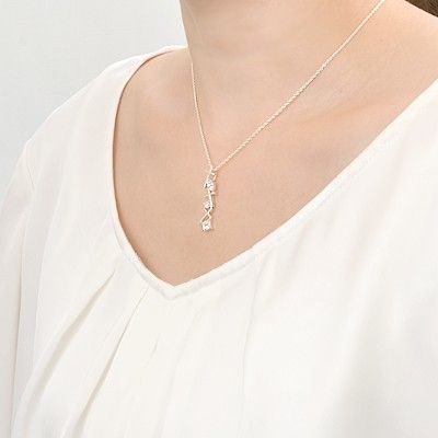 シルバーネックレス