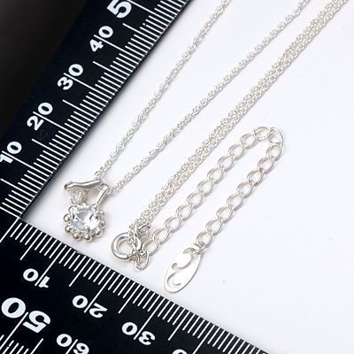 シルバーネックレス