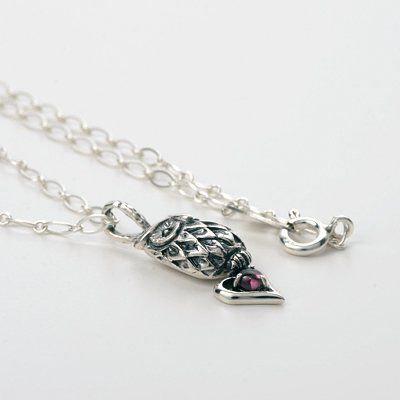 シルバーネックレス