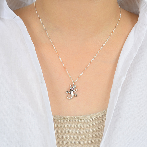 シルバーネックレス