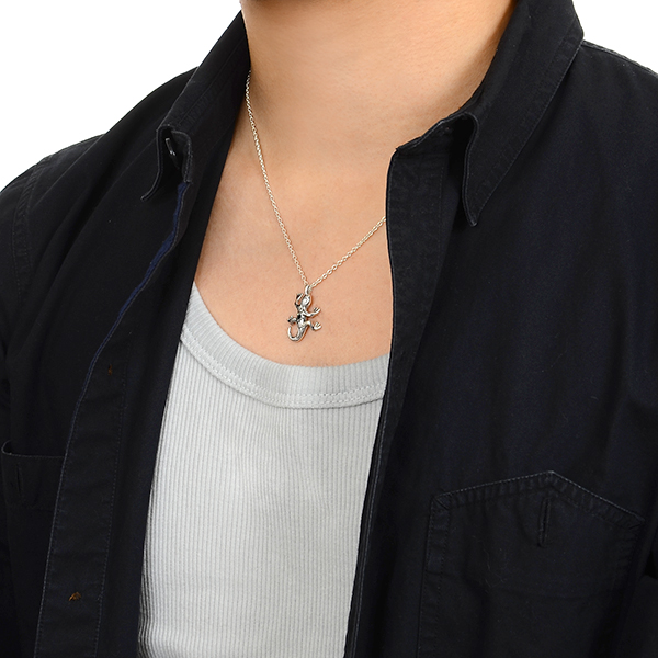 シルバーネックレス