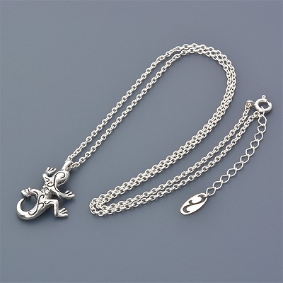 シルバーネックレス