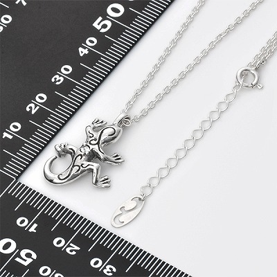 シルバーネックレス