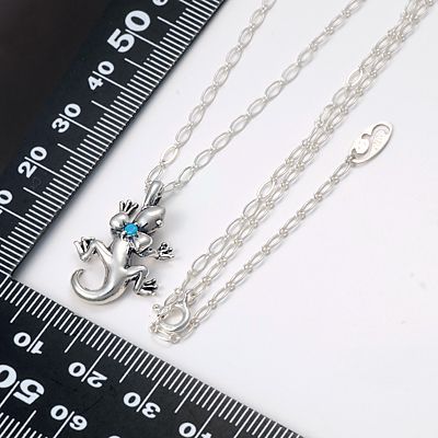 シルバーネックレス