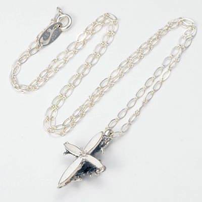 シルバーネックレス