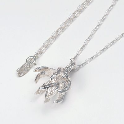 シルバーネックレス