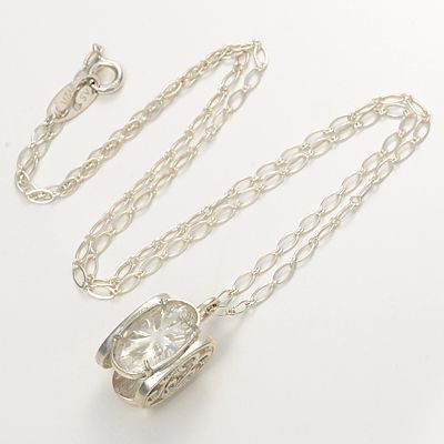 シルバーネックレス