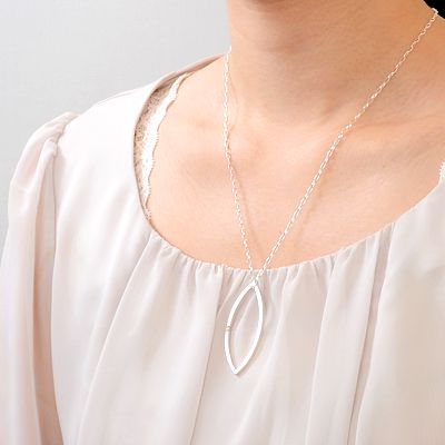 シルバーネックレス
